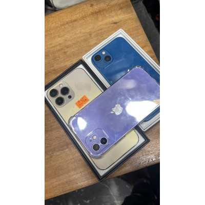 iPhone 12pro , 13 simple .